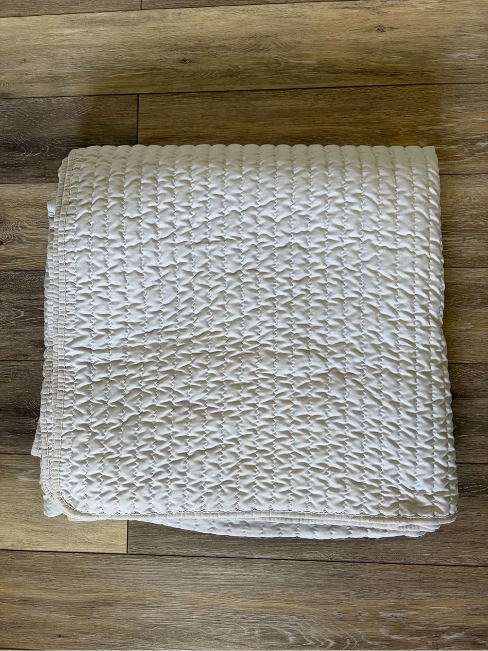 Etymology Luxury Collection King Quilted Bedspread
